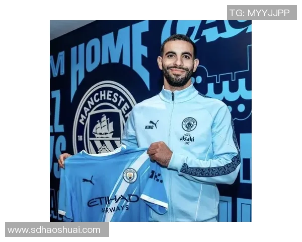 意甲精彩对决曼城大胜里昂神奇扑救引发全场狂欢与转会传闻