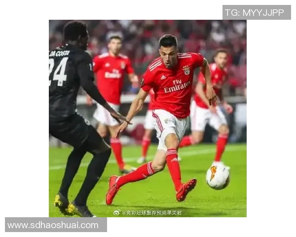 欧联杯精彩对决本菲卡与尤文图斯战成平局乌龙球成比赛转折点分析