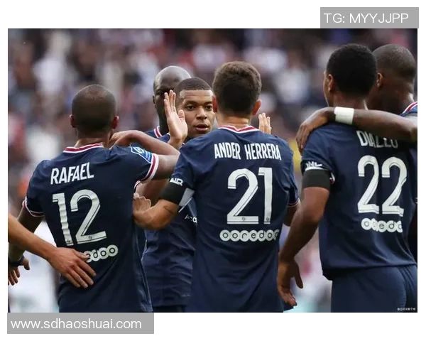 足总杯激战莱比锡与巴黎圣日耳曼战成平局帽子戏法引发全场狂欢